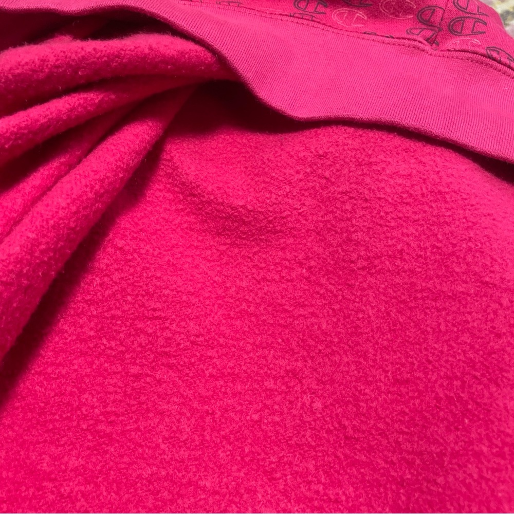 Champion Women’s Vibrant Pink Crewneck Sweatshirt - Picture 12 of 12